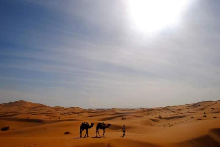 Erg Chebbi Starlight Camp Ξενοδοχείο Merzouga Εξωτερικό φωτογραφία