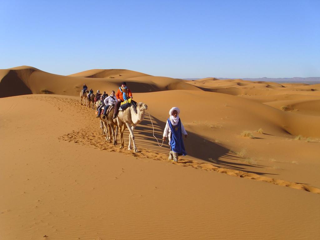 Erg Chebbi Starlight Camp Ξενοδοχείο Merzouga Εξωτερικό φωτογραφία