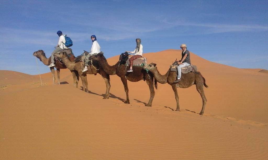 Erg Chebbi Starlight Camp Ξενοδοχείο Merzouga Εξωτερικό φωτογραφία